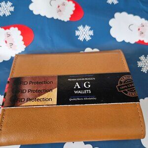 Men's Tan Wallet RFID Protection